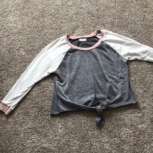 Sweater/ long sleeve shirt